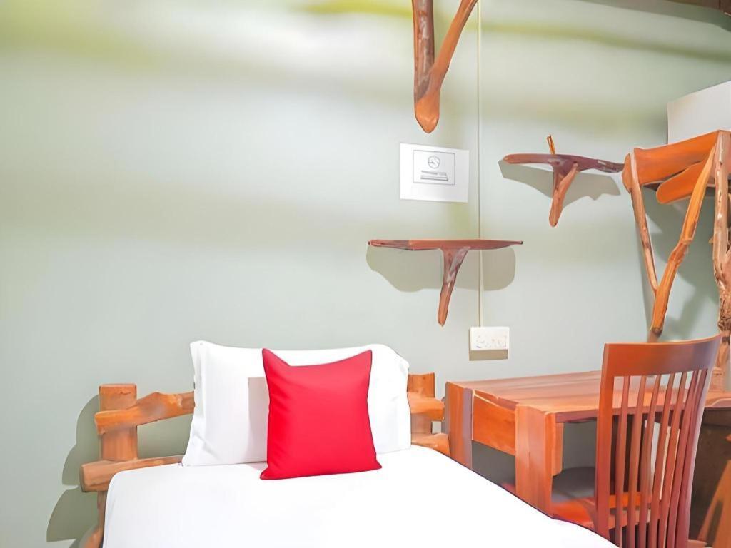 900 Inn Bintulu Extérieur photo