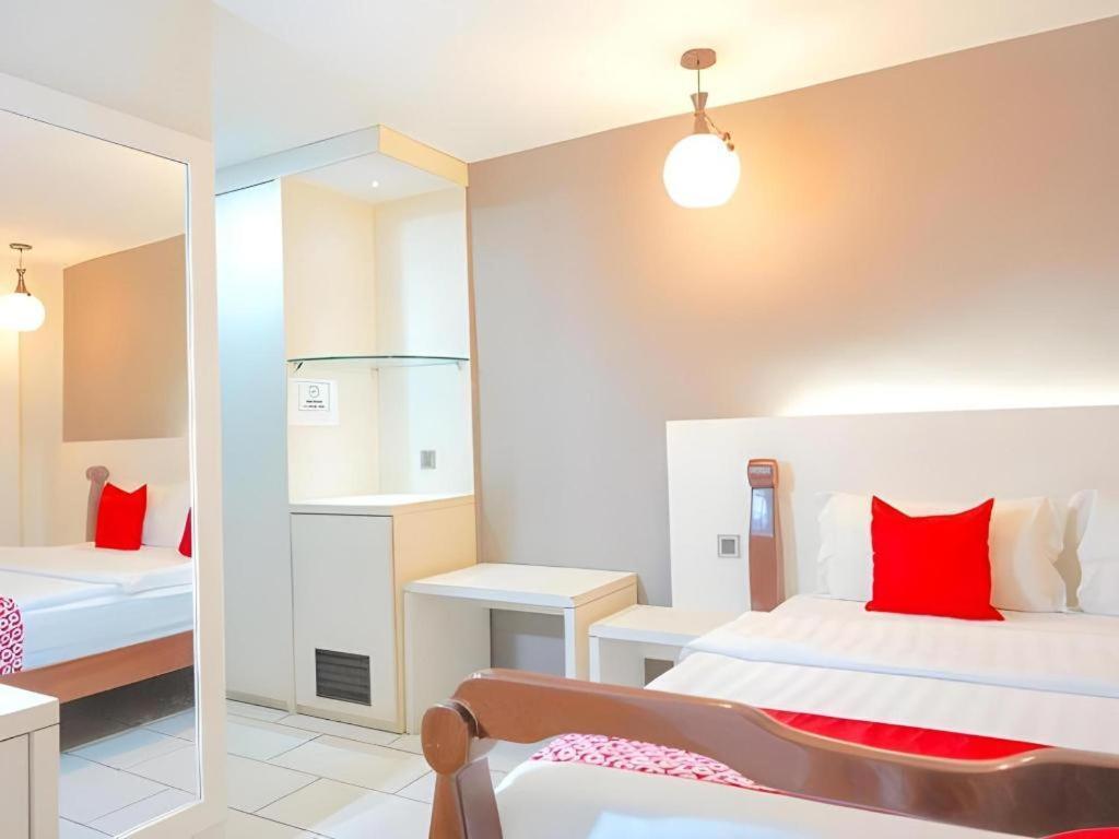 900 Inn Bintulu Extérieur photo