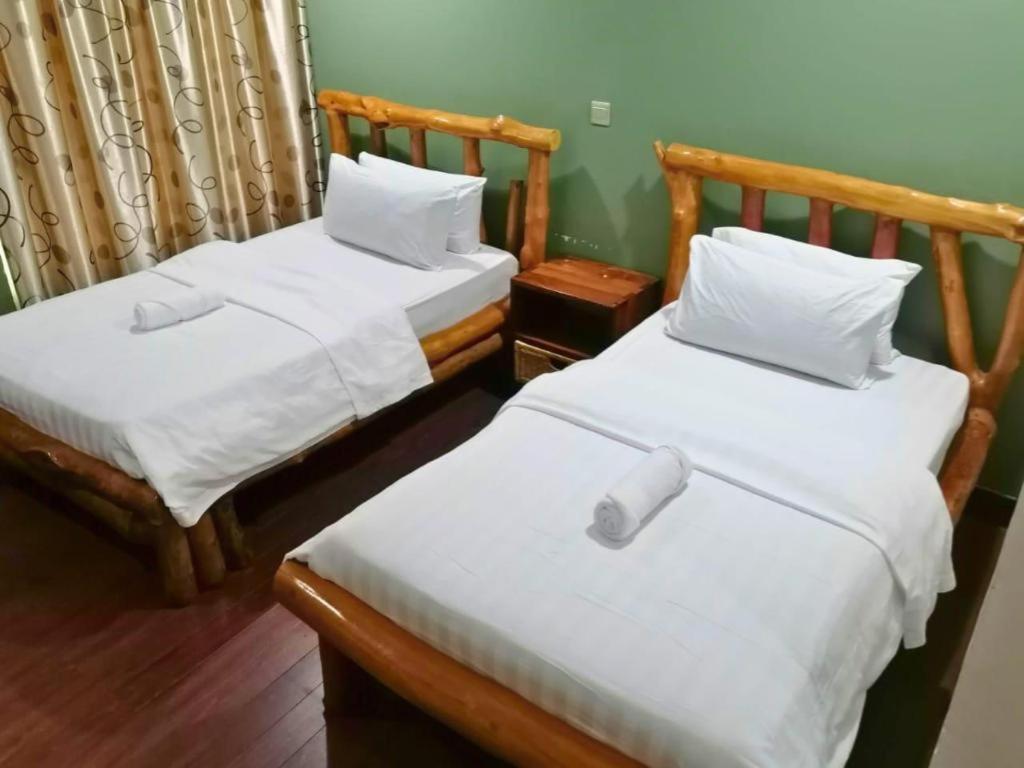 900 Inn Bintulu Extérieur photo